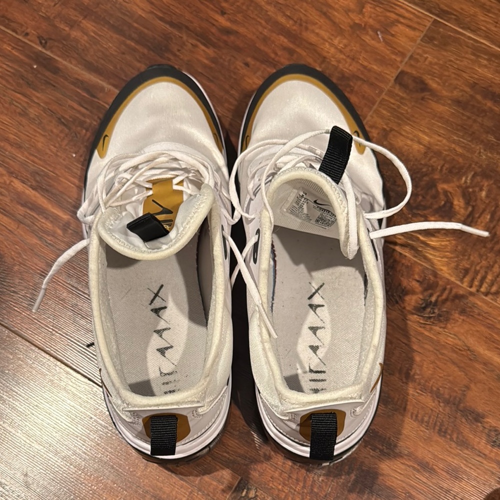 Nike Women's White and Gold Sneakers